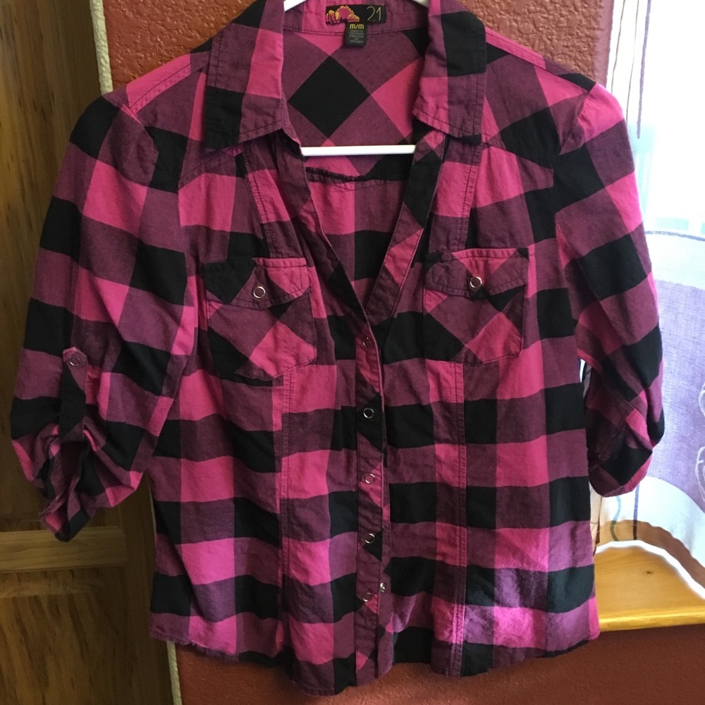 Pink plaid top 🔴 5 for $15